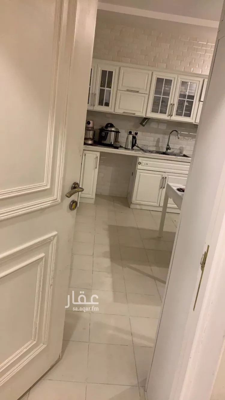 شقة للبيع في شارع رقم 42, حي ظهرة لبن, مدينة الرياض, منطقة الرياض صورة 2
