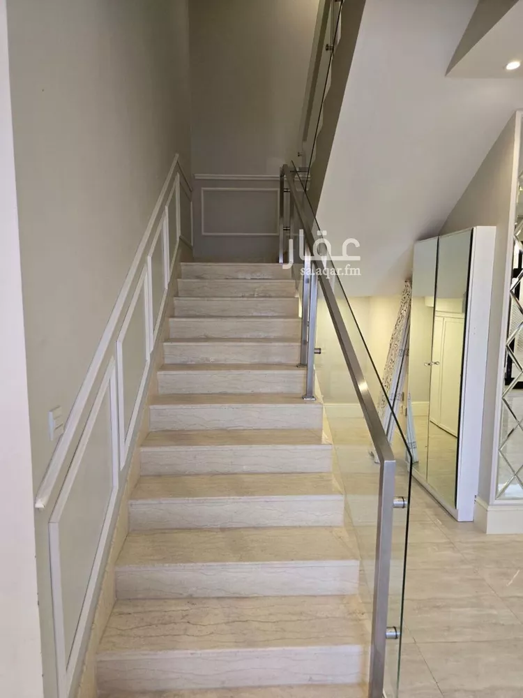 فيلا للإيجار في شارع رقم 303, حي الملقا, مدينة الرياض, منطقة الرياض صورة 4
