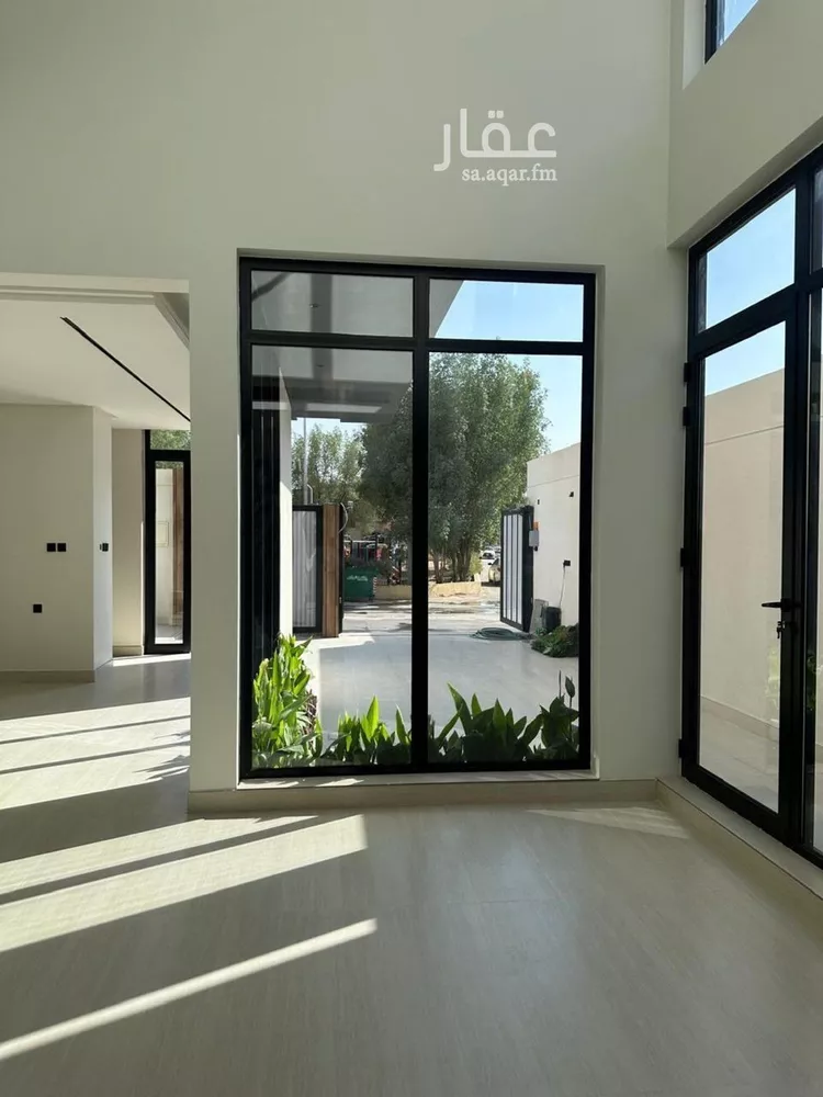 فيلا للبيع في شارع ابي الحسن, حي الملز, مدينة الرياض, منطقة الرياض 14