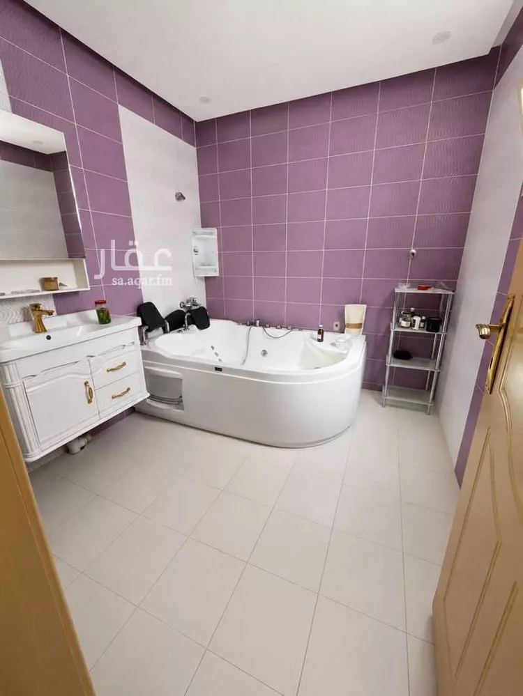 فيلا للإيجار في شارع داود الأصبهاني, حي العارض, مدينة الرياض, منطقة الرياض صورة 2