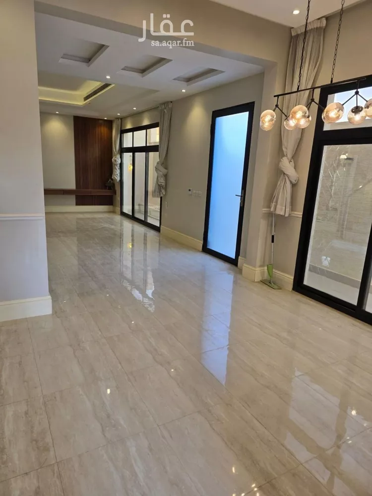 فيلا للإيجار في شارع رقم 303, حي الملقا, مدينة الرياض, منطقة الرياض صورة 2