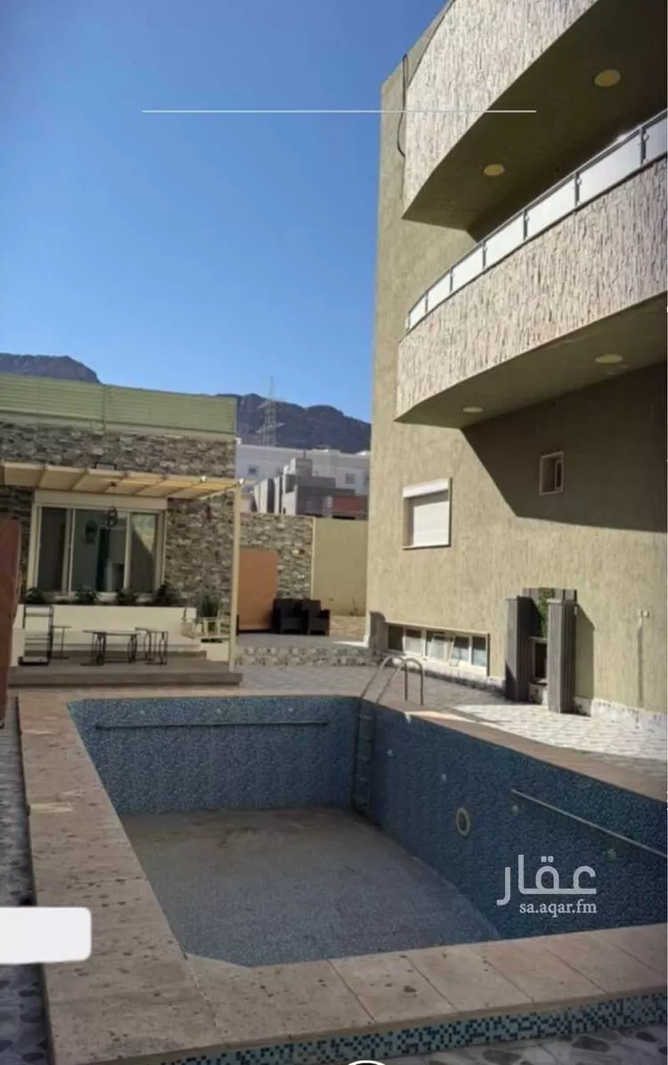 فيلا للبيع في شارع الب ارسلان, حي الرانوناء, مدينة المدينة المنورة, منطقة المدينة المنورة صورة 2