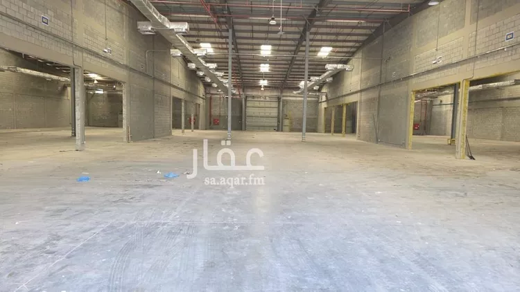 مستودع للإيجار في شارع صارم الدين العواد, حي الخالدية الجنوبية, مدينة الدمام, المنطقة الشرقية صورة 2