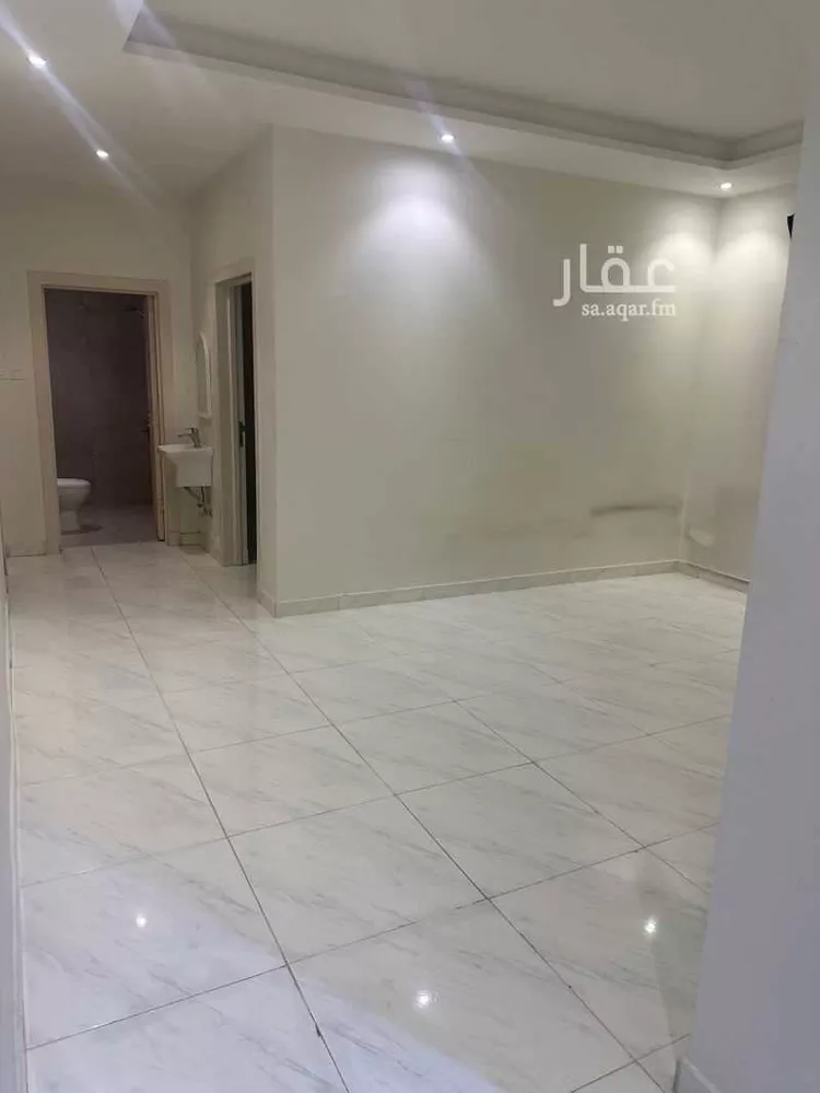 شقة للإيجار في شارع ابن مشرف ، حي عكاظ ، الرياض ، منطقة الرياض