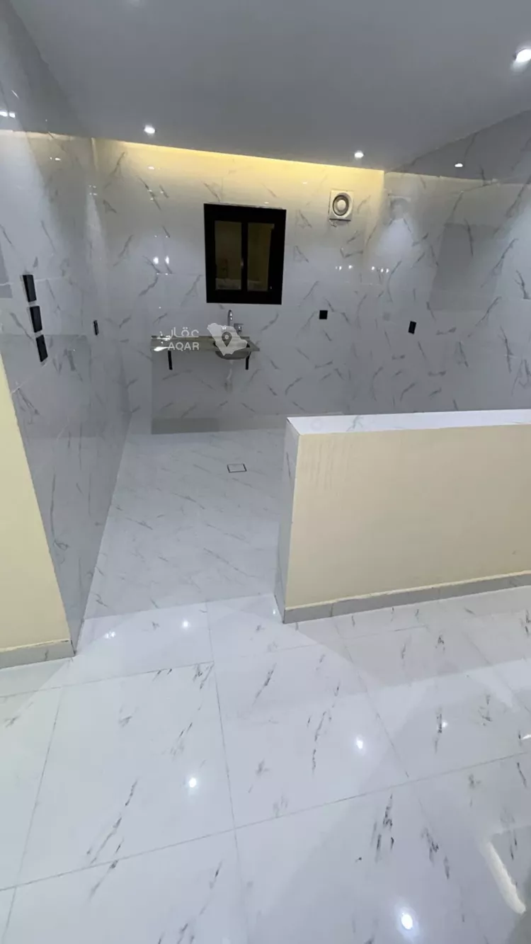Building for Rent in Riyadh Al Yamamah 6