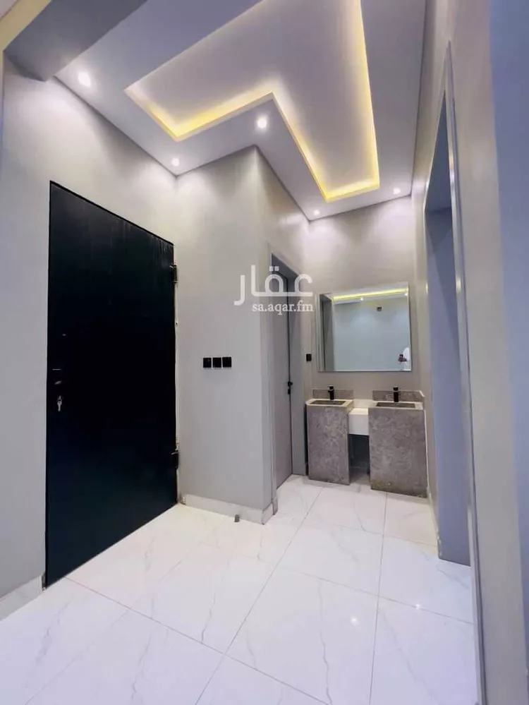 Villa for Sale in Riyadh Al Uraija Al Wusta