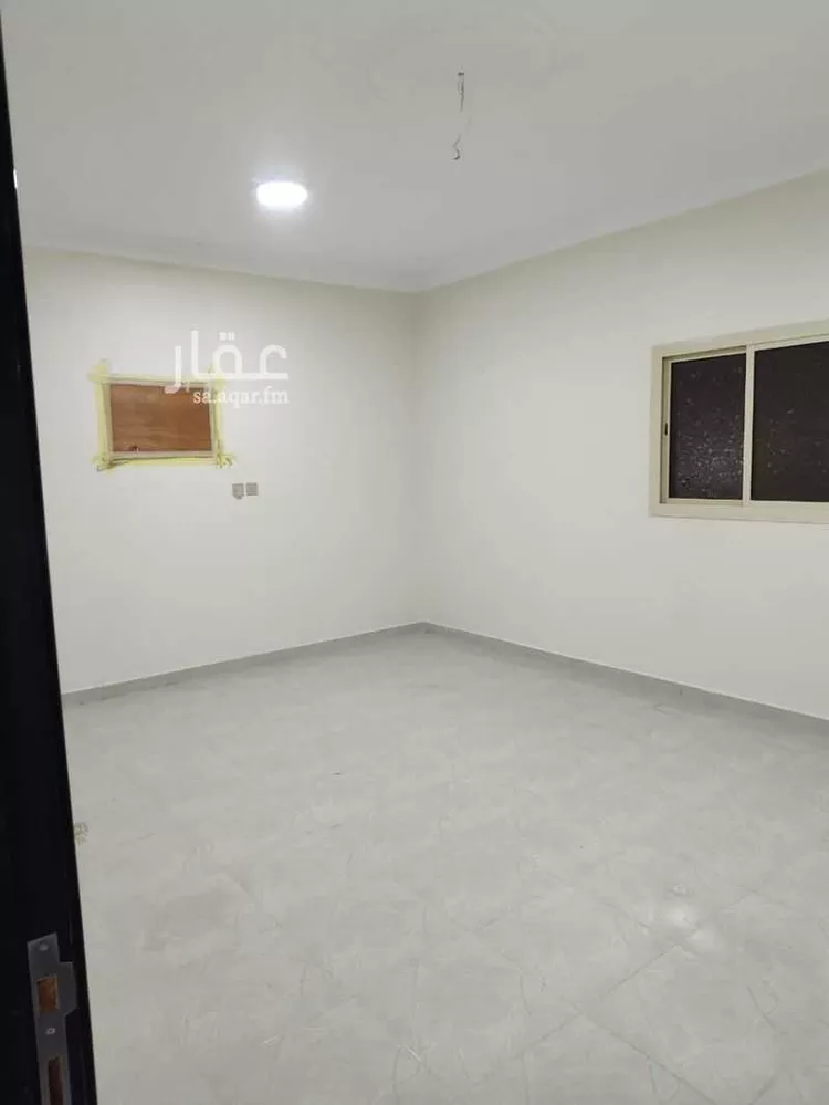 شقة للإيجار في شارع فهد بن عبدالعزيز ، حي الورود ، الوجه ، الوجه صورة 3