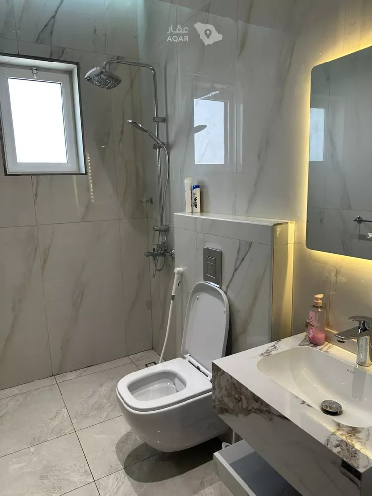 شقة للإيجار في شارع 3389102, حي الرياض, مدينة جدة, منطقة مكة المكرمة 8