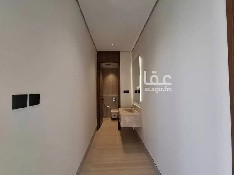 فيلا للبيع في شارع ابن المهاجر, حي المهدية, مدينة الرياض, منطقة الرياض صورة 5