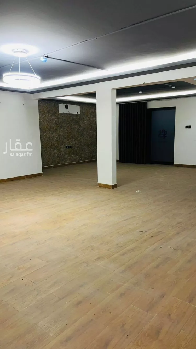 Commercial Office for Rent in Riyadh Al Mughrizat صورة 4