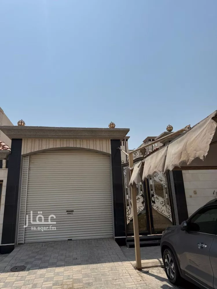فيلا للبيع في شارع عيون الجواء, حي الفيصلية, مدينة الدمام, المنطقة الشرقية صورة 2