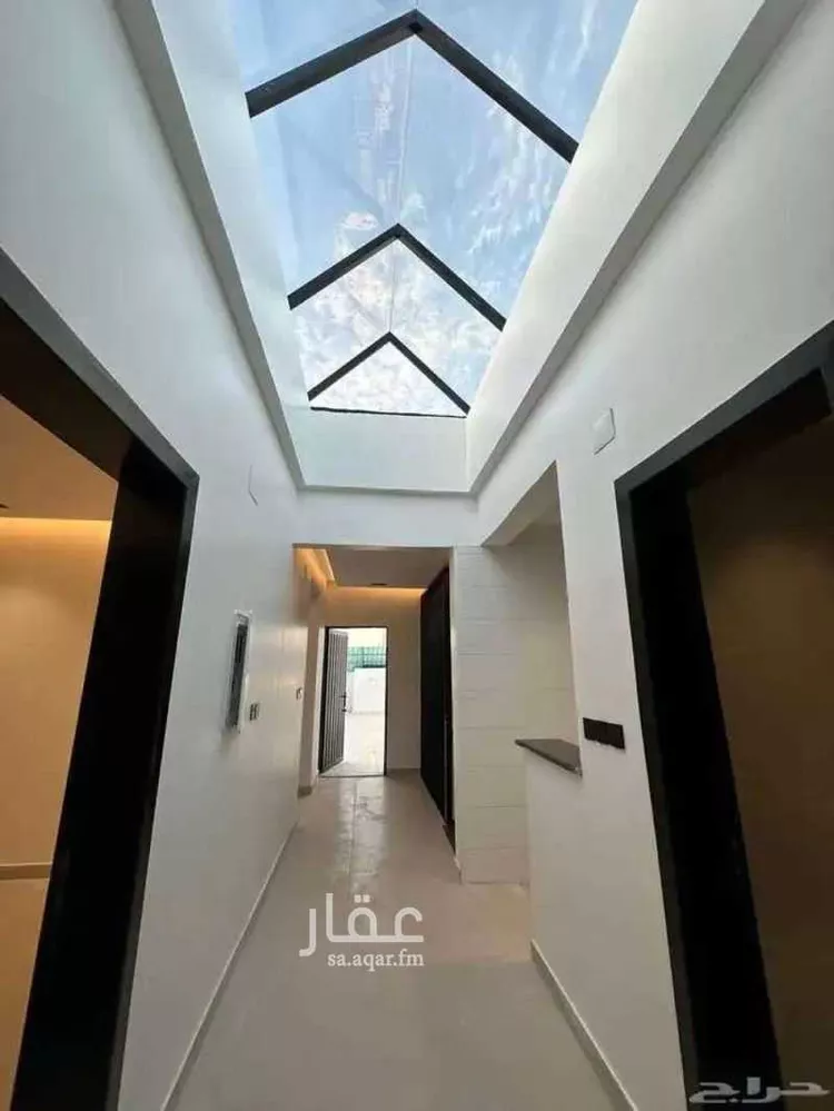 شقة للبيع في شارع عبدالرحمن الزواوي, حي الزهور, مدينة أبها, منطقة عسير صورة 2