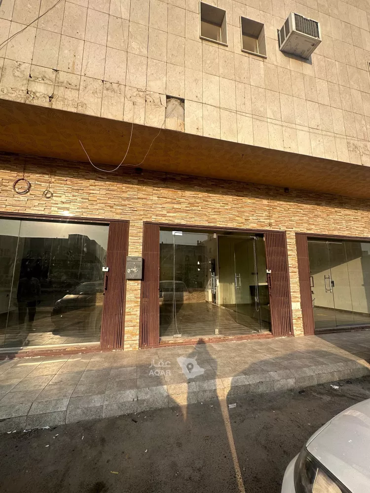 Shop for Rent in Riyadh Ar Rawabi صورة 2