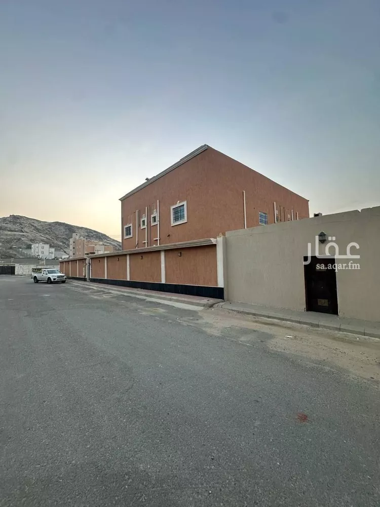 فيلا للبيع في شارع شارع 204 الحسينية 2, حي الهجلة الجديد, مدينة مكه المكرمه, منطقة مكة المكرمة صورة 5