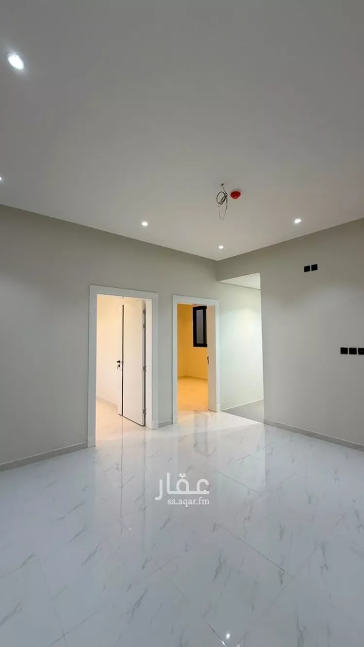 شقة للبيع في شارع عبدالرزاق بليلة, حي العوالي, مدينة الرياض, منطقة الرياض 10