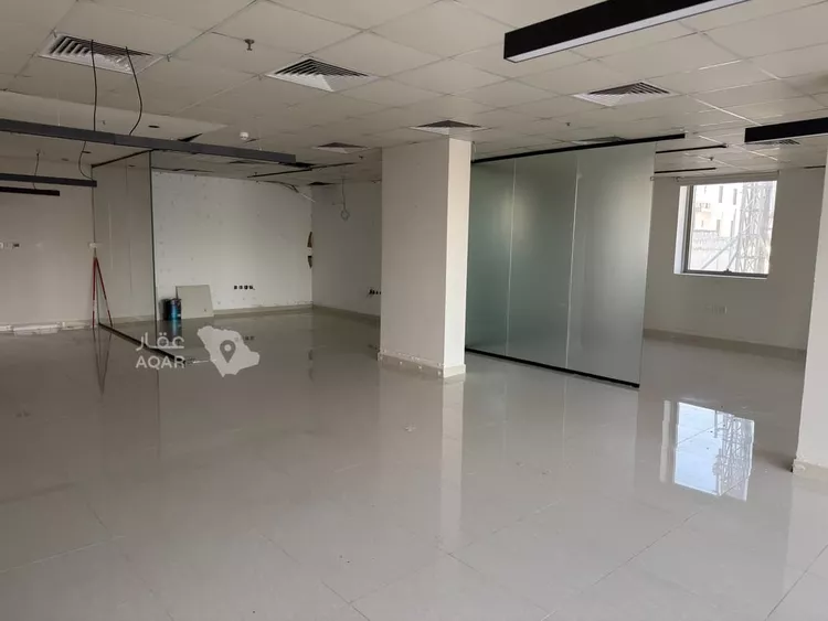 Commercial Office for Rent in Jeddah As Salamah 4