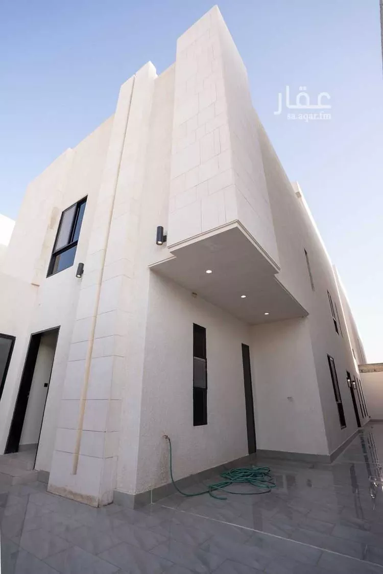 فيلا للبيع في شارع ابن رشد, حي الفاروق, مدينة الرياض, منطقة الرياض