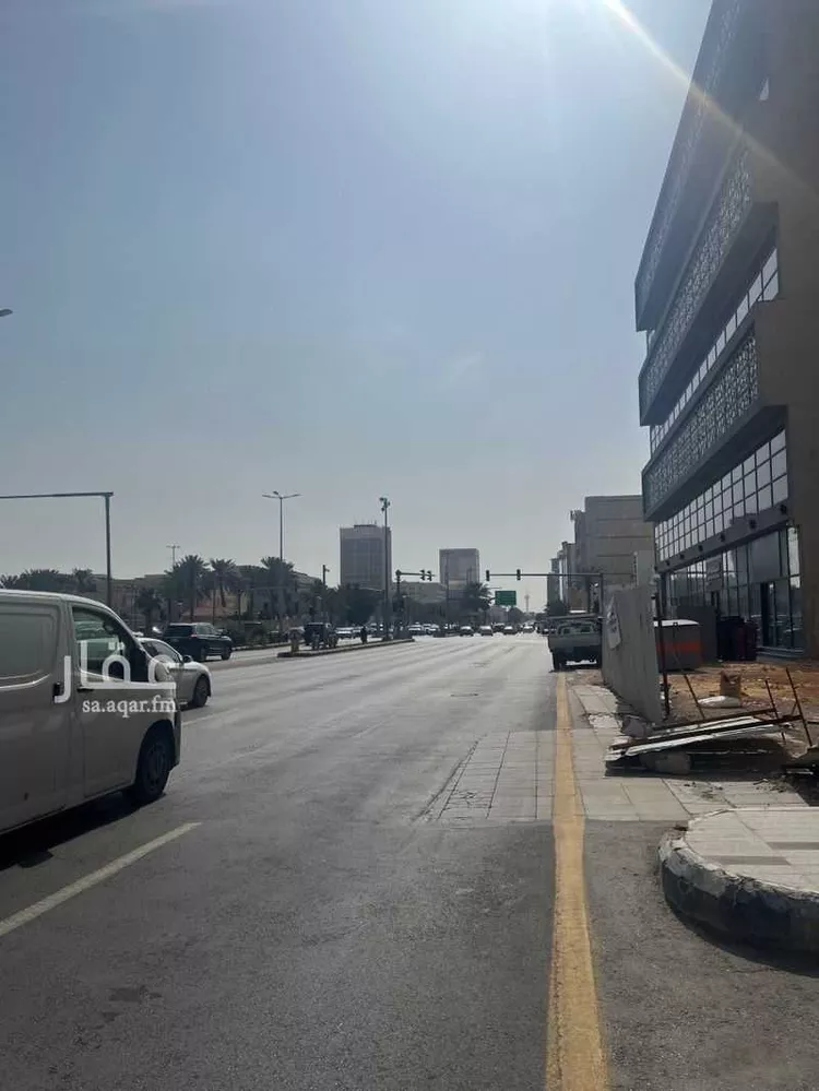 Land for Rent in Riyadh Al Malaz صورة 3