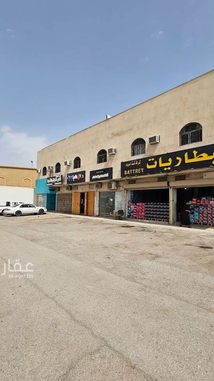 محل للإيجار في شارع ديراب الفرعي, حي عكاظ, مدينة الرياض, منطقة الرياض صورة 4