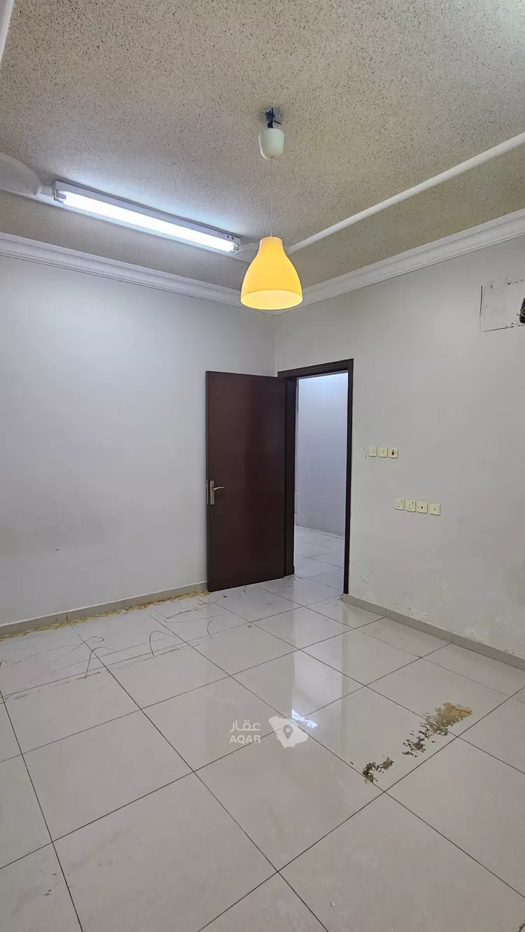شقة للإيجار في شارع العزيزية الفرعي, حي الدار البيضاء, مدينة الرياض, منطقة الرياض صورة 3