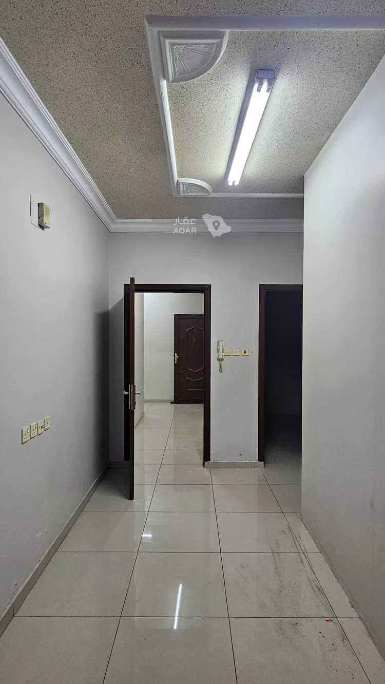 شقة للإيجار في شارع العزيزية الفرعي, حي الدار البيضاء, مدينة الرياض, منطقة الرياض صورة 5