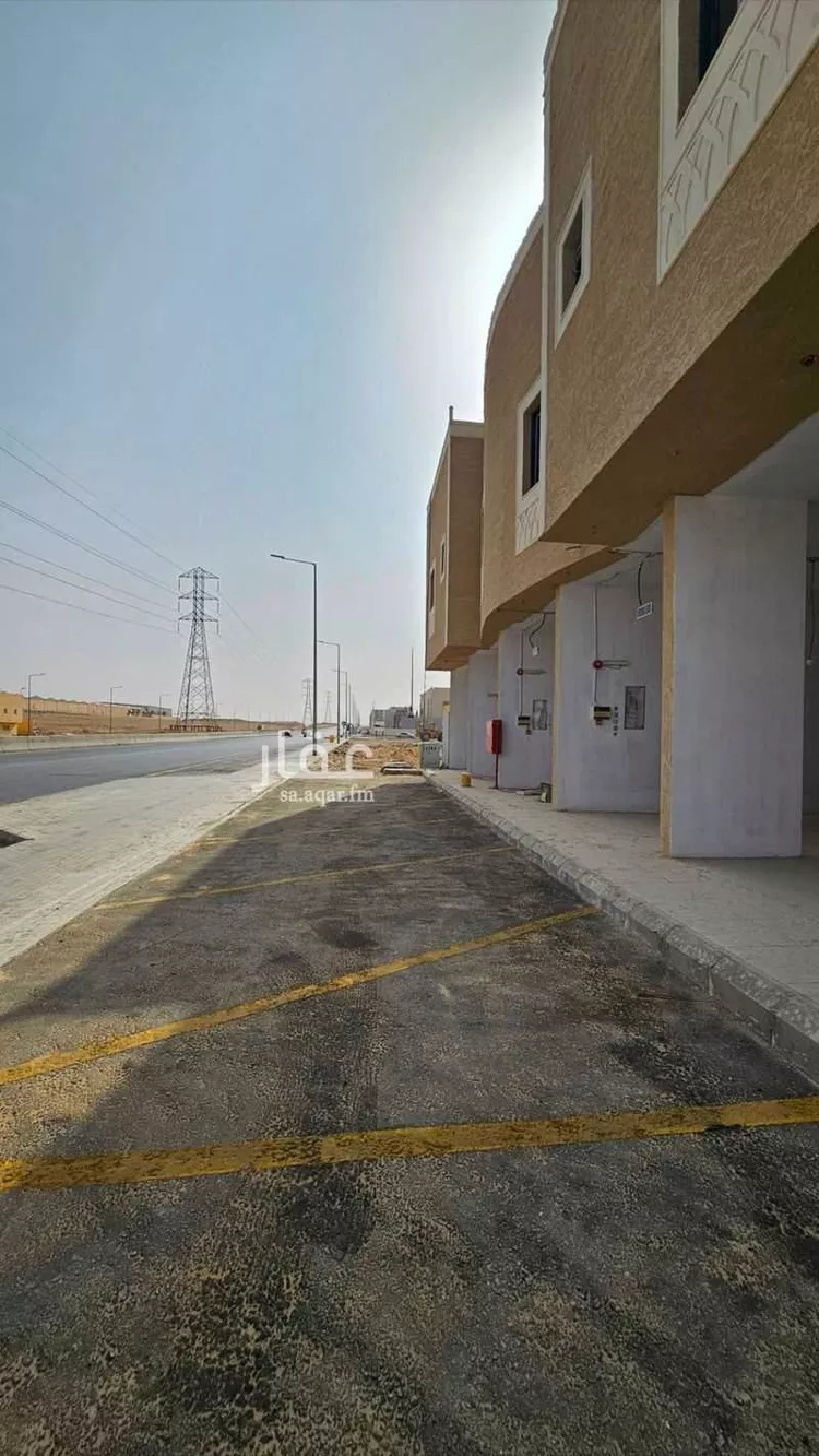 Shop for Rent in Riyadh Ad Dar Al Baida صورة 2
