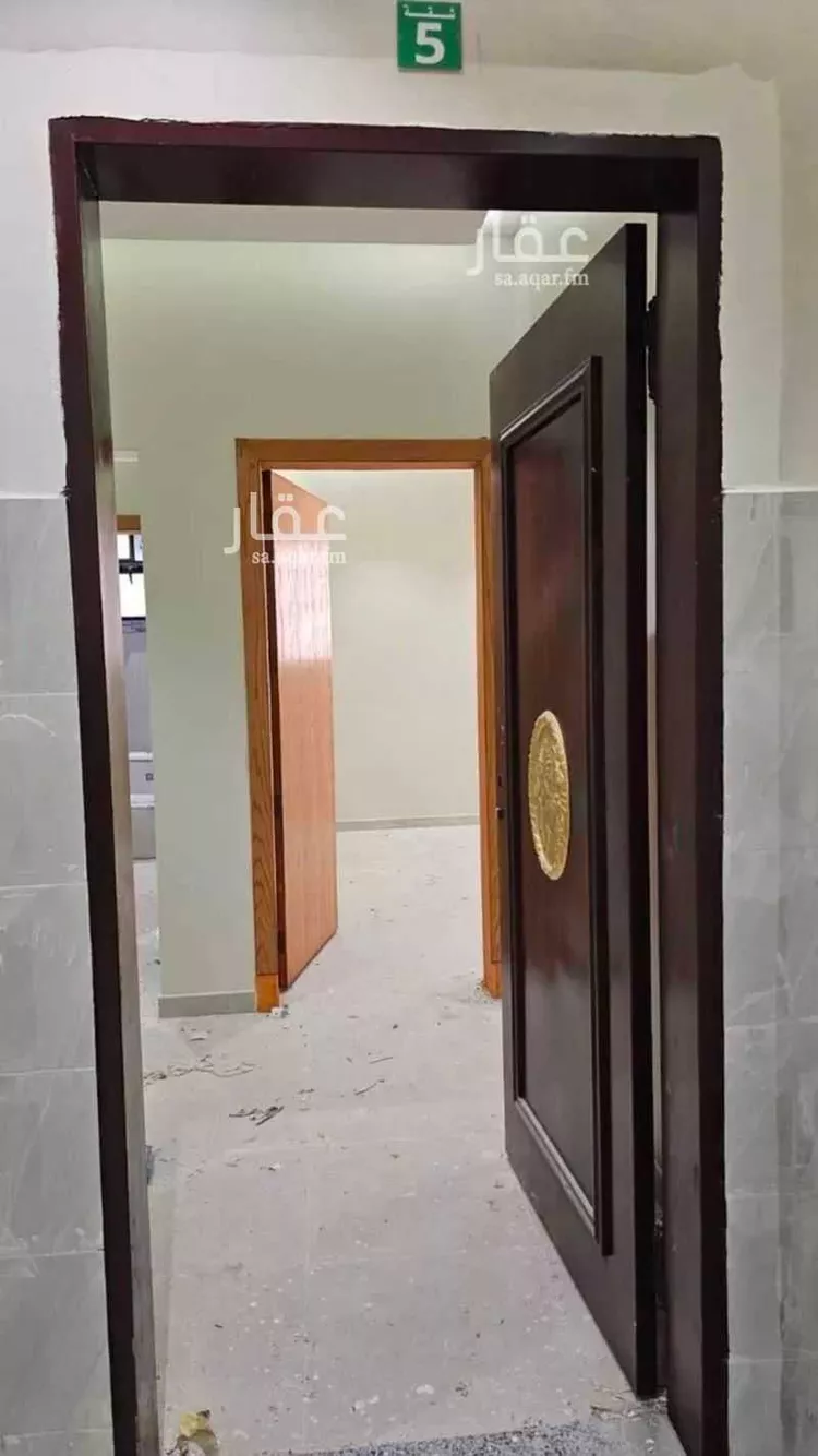 عمارة للإيجار في شارع العزيزية الفرعي, حي العزيزية, مدينة الرياض, منطقة الرياض 1 صورة