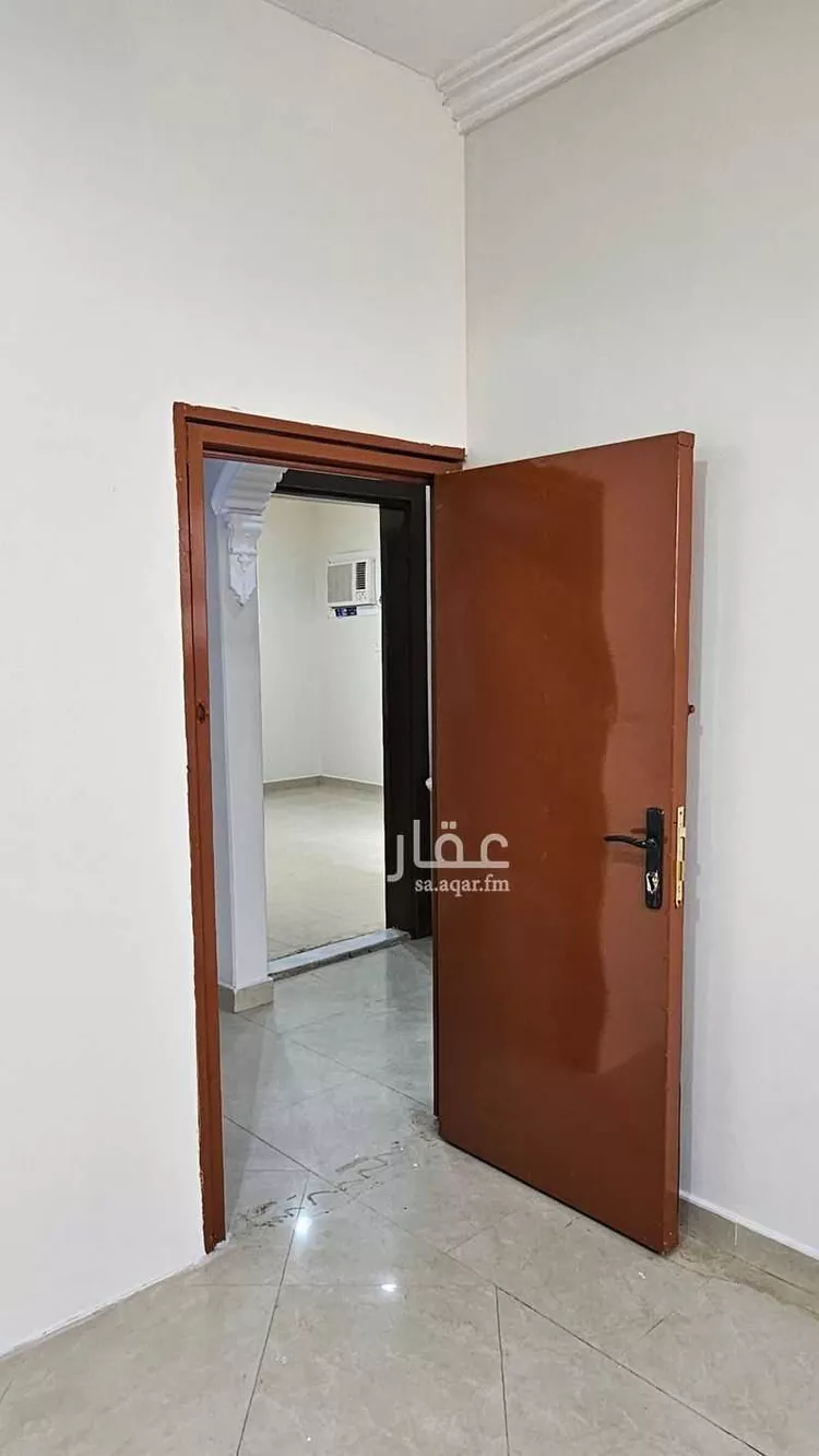 شقة للإيجار في شارع العزيزية الفرعي, حي العزيزية, مدينة الرياض, منطقة الرياض