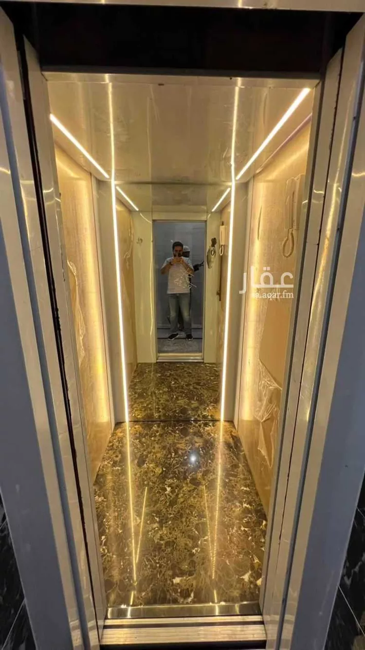 عمارة للبيع في شارع خب صجاح, حي النزهة, مدينة جدة, منطقة مكة المكرمة 6
