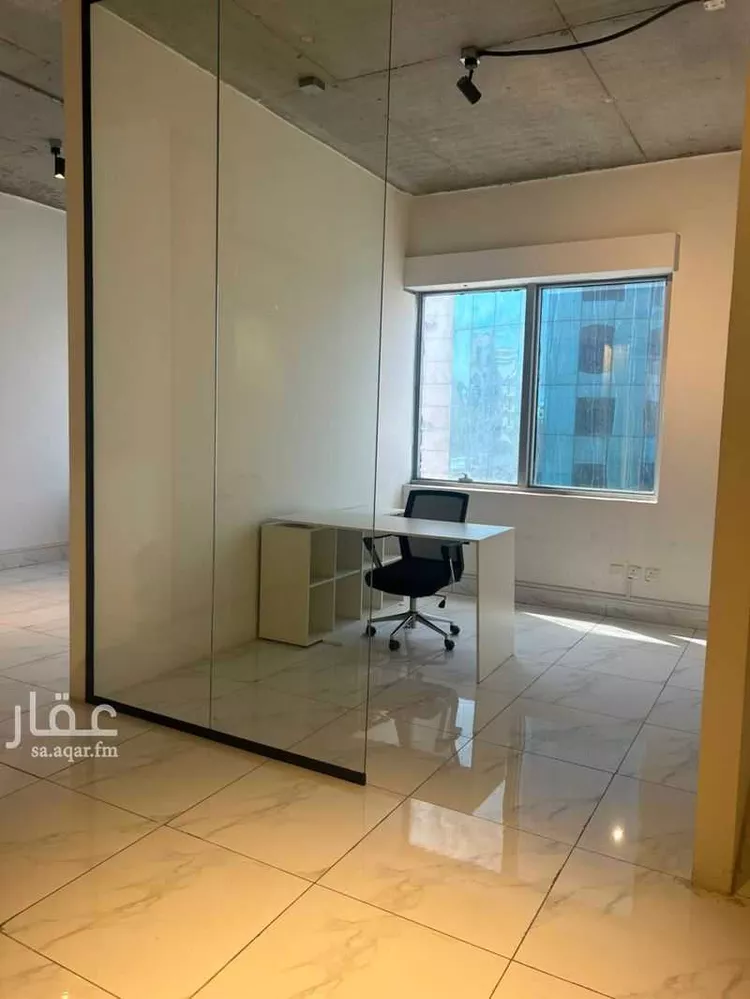 مكتب تجاري للإيجار في شارع طريق المدينة المنورة فرعي, حي الفيصلية, مدينة جدة, منطقة مكة المكرمة صورة 2