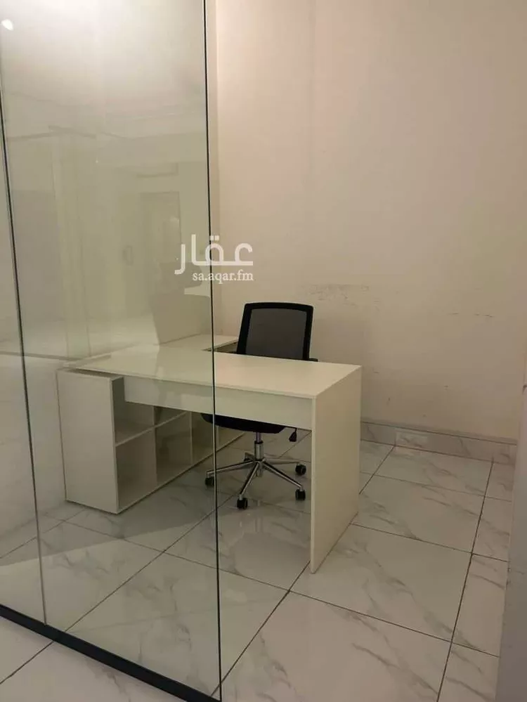 مكتب تجاري للإيجار في شارع طريق المدينة المنورة فرعي, حي الفيصلية, مدينة جدة, منطقة مكة المكرمة صورة 3