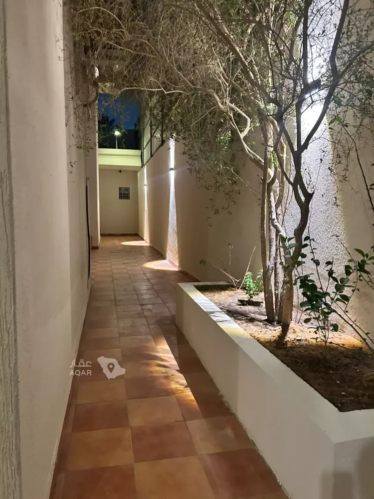 شقة للإيجار في شارع ابن عمر الدقاق, حي العليا, مدينة الرياض, منطقة الرياض 14