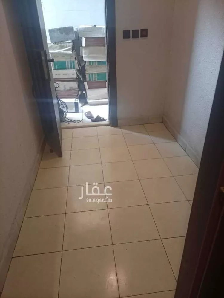 غرفة للإيجار في شارع الاجدع الهمزاني ، حي الروضة ، جدة ، جدة