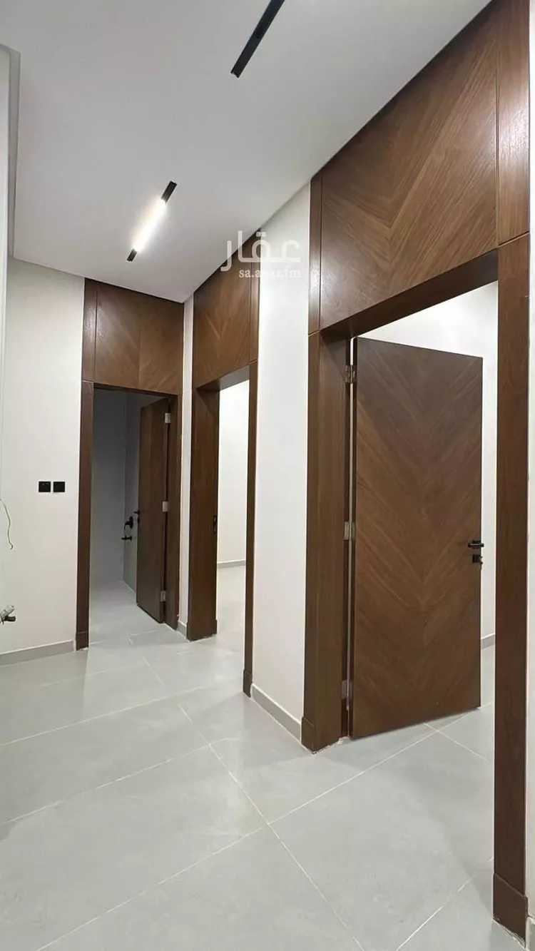 فيلا للبيع في شارع محمد عمر توفيق, حي العوالي, مدينة الرياض, منطقة الرياض صورة 3