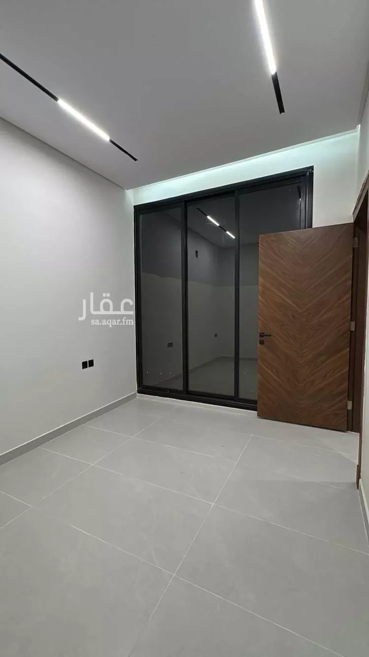 فيلا للبيع في شارع محمد عمر توفيق, حي العوالي, مدينة الرياض, منطقة الرياض صورة 4