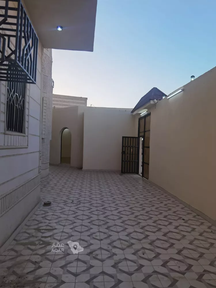 فيلا للبيع في شارع ميسرة بن حبيب, حي السلام, مدينة المدينة المنورة, منطقة المدينة المنورة 3