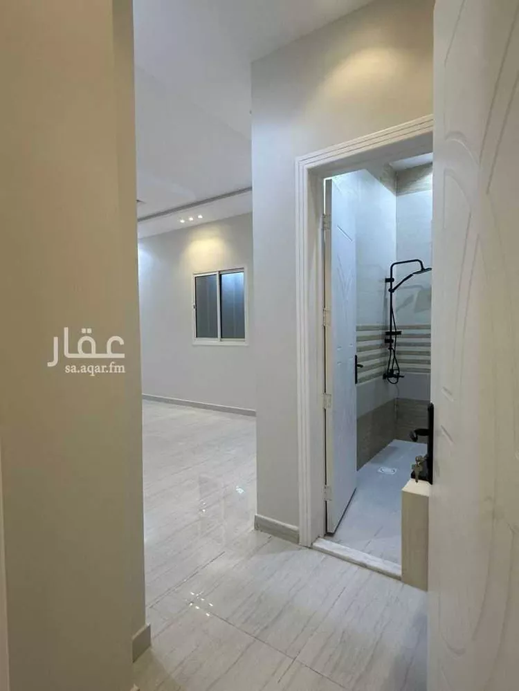 فيلا للبيع في شارع عمر الخطاط, حي الرمال, مدينة الرياض, منطقة الرياض صورة 5