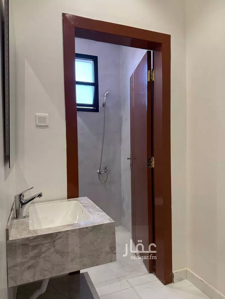 فيلا للبيع في شارع رقم 170, حي ظهرة لبن, مدينة الرياض, منطقة الرياض صورة 4