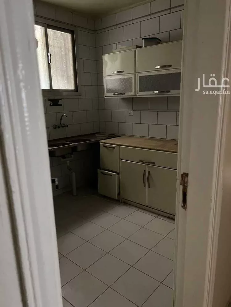 عمارة للإيجار في شارع الامير سلطان ابن عبدالعزيز ، حي العليا ، الرياض ، منطقة الرياض 6