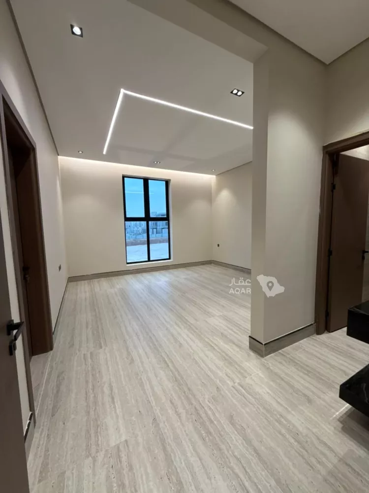 Floor for Sale in Riyadh Ash Sharq 11