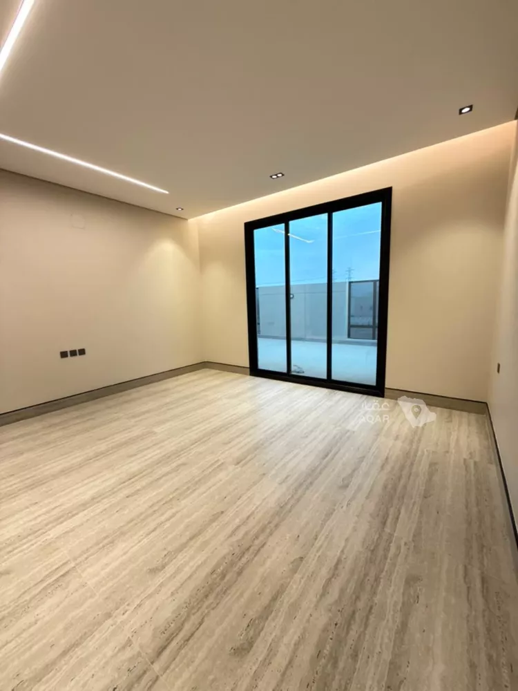 Floor for Sale in Riyadh Ash Sharq 6