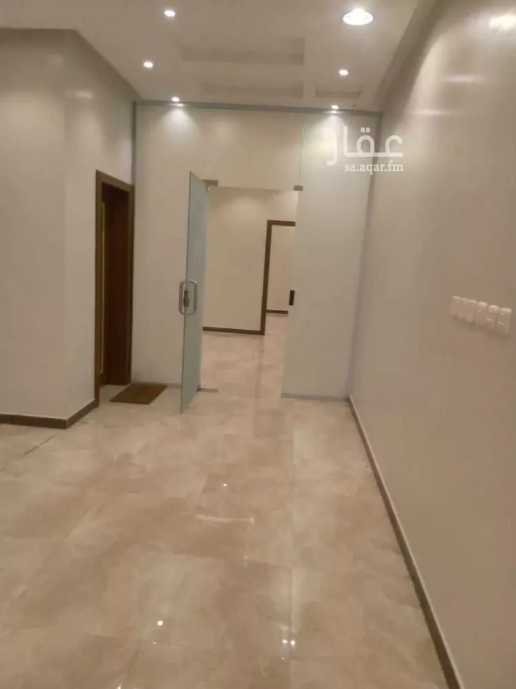 مكتب تجاري للإيجار في شارع الشيخ حسن بن حسين بن علي, حي إشبيلية, مدينة الرياض, منطقة الرياض صورة 2