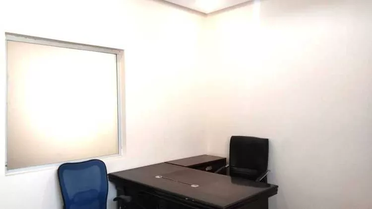 مكتب تجاري للإيجار في شارع الشيخ حسن بن حسين بن علي, حي إشبيلية, مدينة الرياض, منطقة الرياض صورة 5
