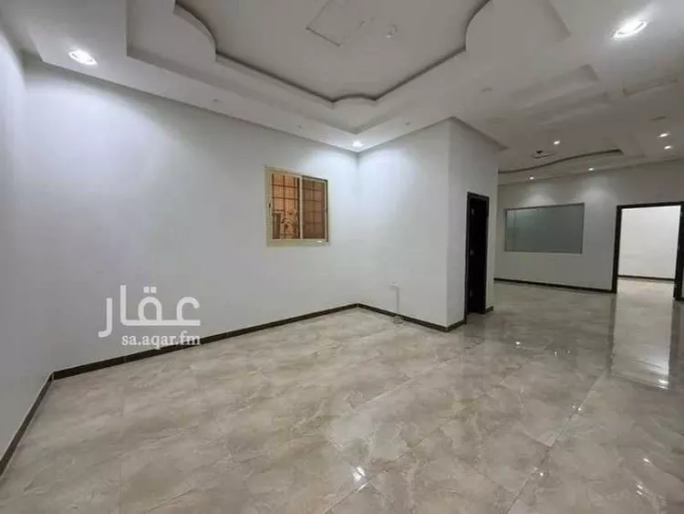 مكتب تجاري للإيجار في شارع الشيخ حسن بن حسين بن علي, حي إشبيلية, مدينة الرياض, منطقة الرياض صورة 4