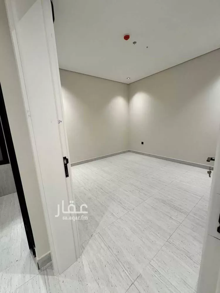 شقة للإيجار في شارع الاصول, حي البحر, مدينة الخبر, المنطقة الشرقية صورة 2