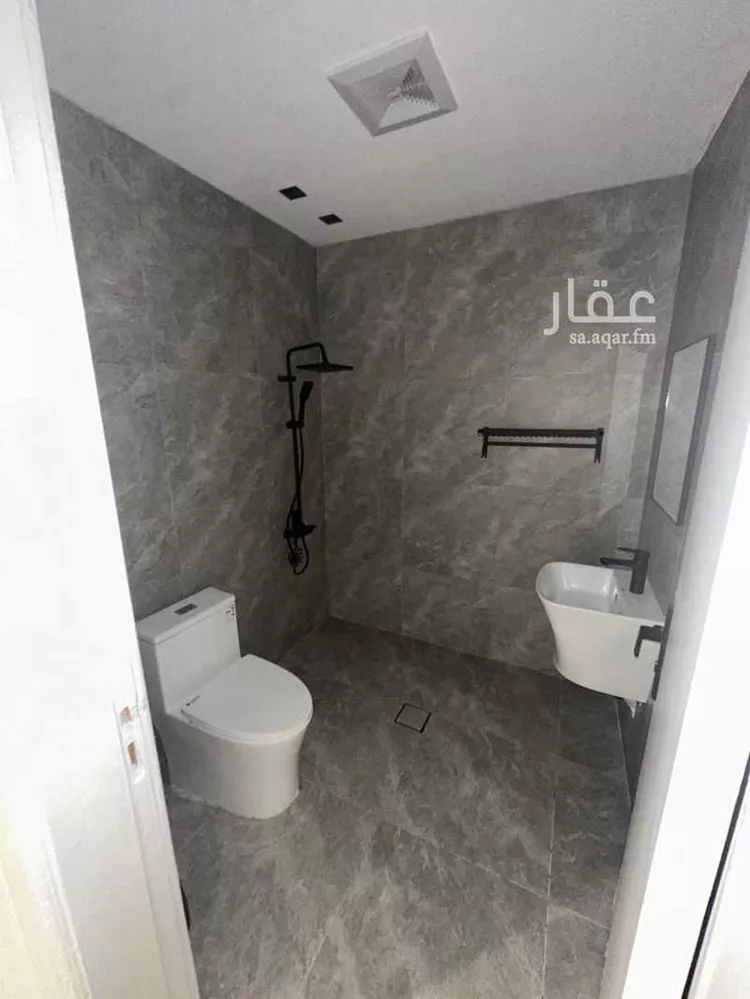 شقة للإيجار في شارع قلعة صلاح الدين, حي العقيق, مدينة الرياض, منطقة الرياض صورة 5