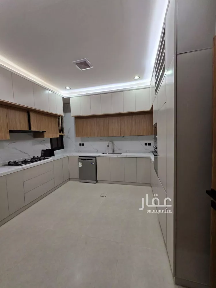 شقة للبيع في شارع أبي العجاج, حي عكاظ, مدينة الرياض, منطقة الرياض 11