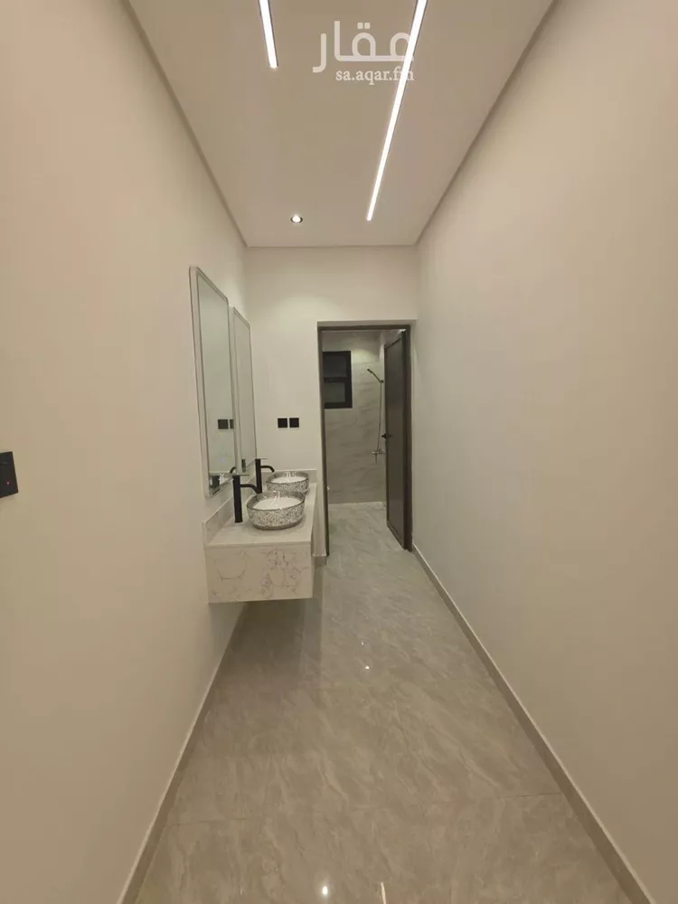 دور للبيع في شارع المقناص, حي الحزم, مدينة الرياض, منطقة الرياض صورة 2