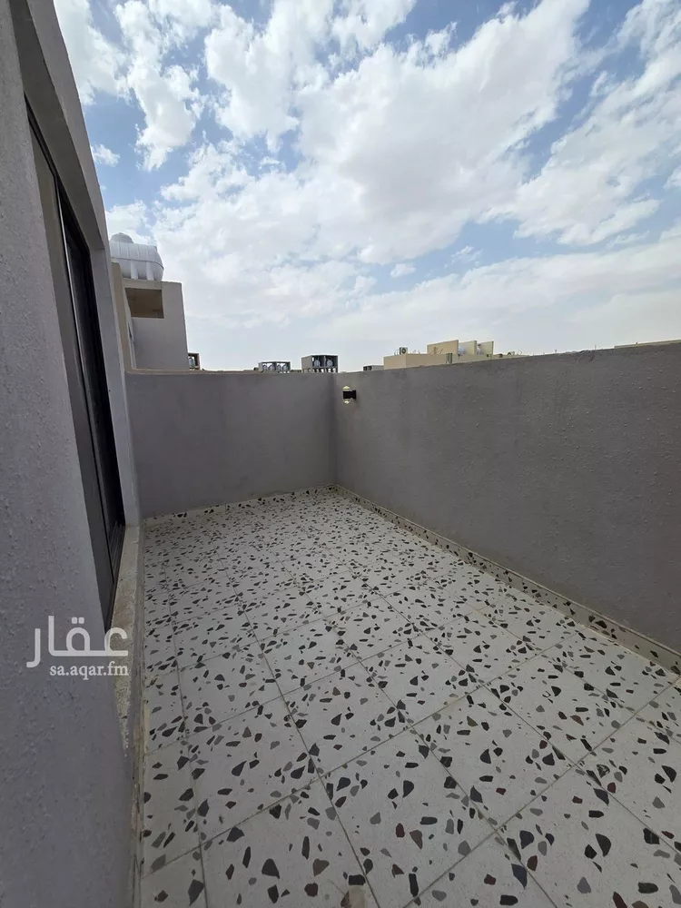 دور للبيع في شارع الغديرين, حي طيبة, مدينة الرياض, منطقة الرياض 23