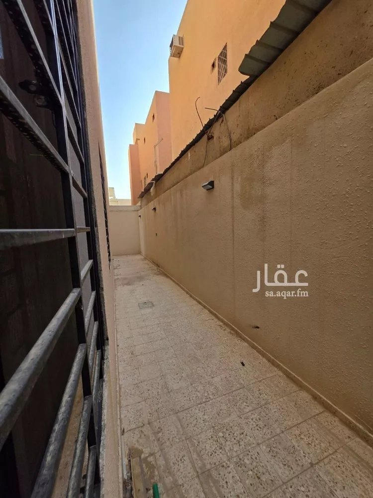 شقة للبيع في شارع أبي صوير, حي بدر, مدينة الرياض, منطقة الرياض 14